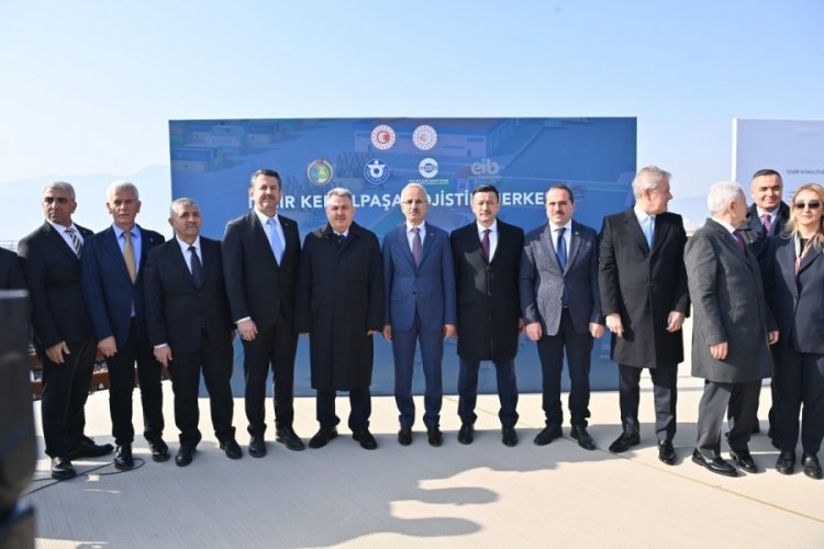 Bakan Uraloğlu: 4 saatlik u&ccedil;uş s&uuml;resiyle 67 &uuml;lkeye ulaşabiliyoruz