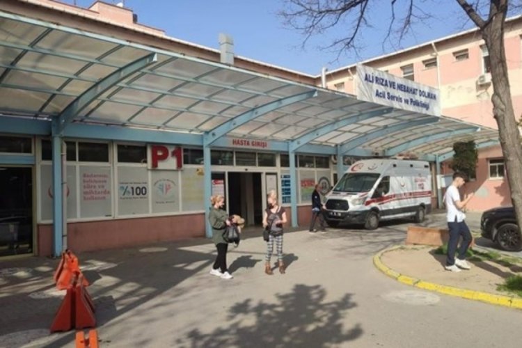İzmir'de hastanede n&ouml;bet değişimi sırasında jandarma t&uuml;fekle vuruldu!