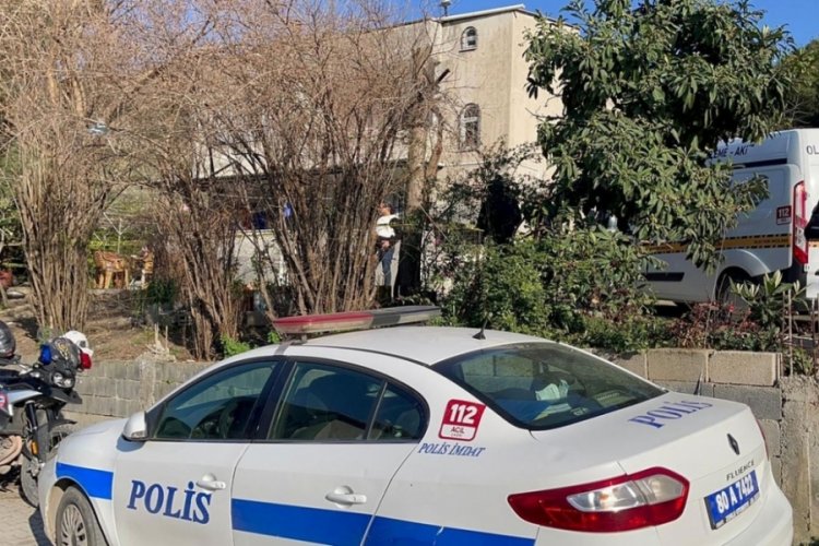 Osmaniye'de kardeş katliamı: 2 &ouml;l&uuml;, 3 yaralı var