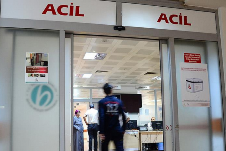 Baygın bulunan 8 aylık hamile kadın, kaldırıldığı hastanede &ouml;ld&uuml;