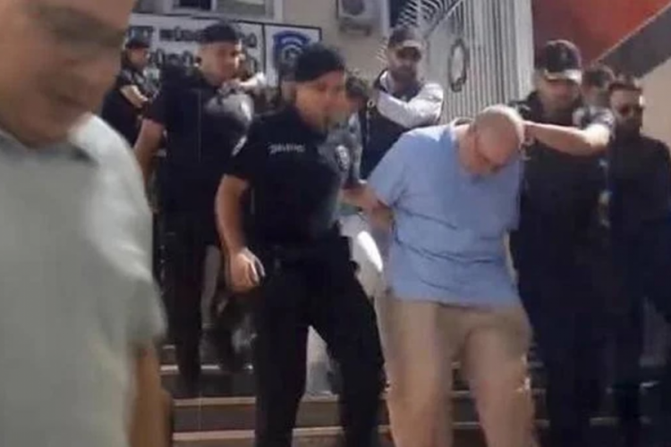&Ccedil;ocuklara ketamin veren 'kabus doktor' kendini savundu