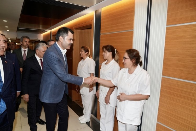 İBB Başkan adayı Kurum, İstanbul Gıda Toptancılar &Ccedil;arşısı'nı ziyaret etti