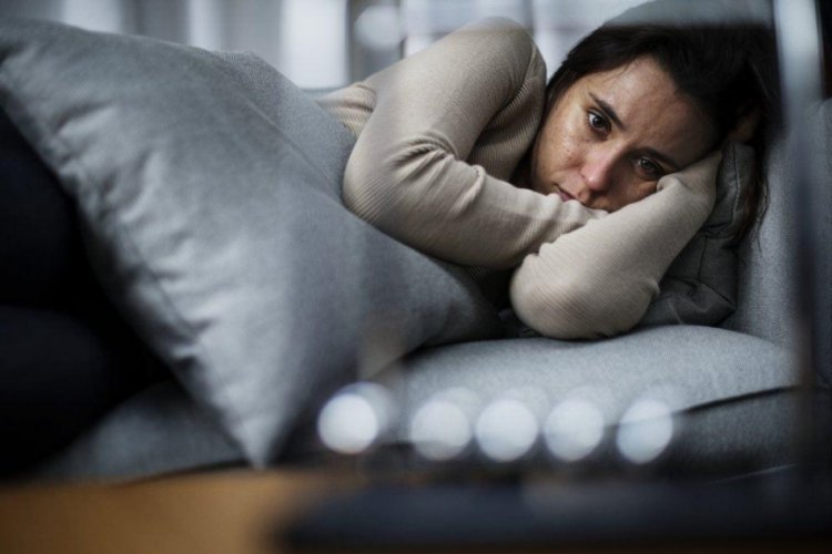 PMS regl öncesi sendrom nedir? PMS belirtileri nelerdir? PMS depresyonu nasıl geçer?