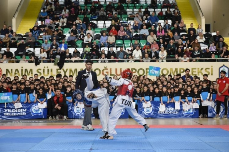 Bursa Yıldırım'da 255 bin kişi sporla buluştu