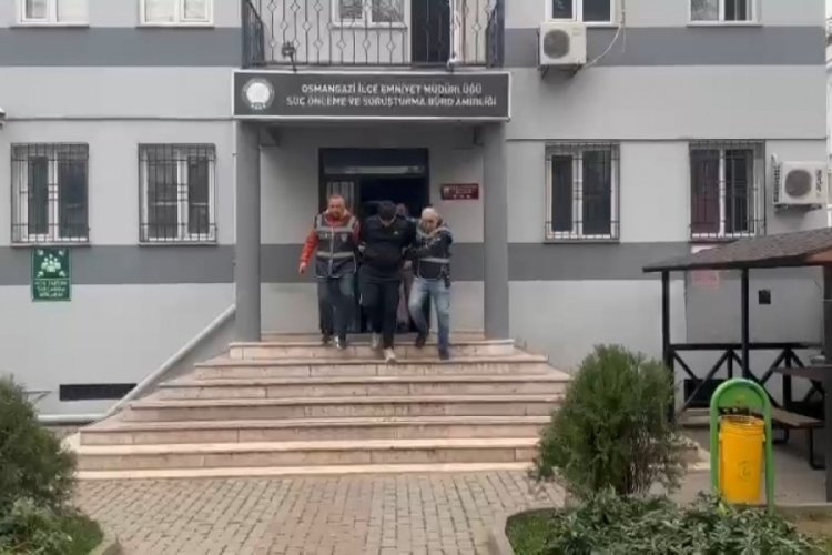 Bursa'da hakkında 88 yıl hapis cezası bulunan ş&uuml;pheli bazanın altında yakalandı