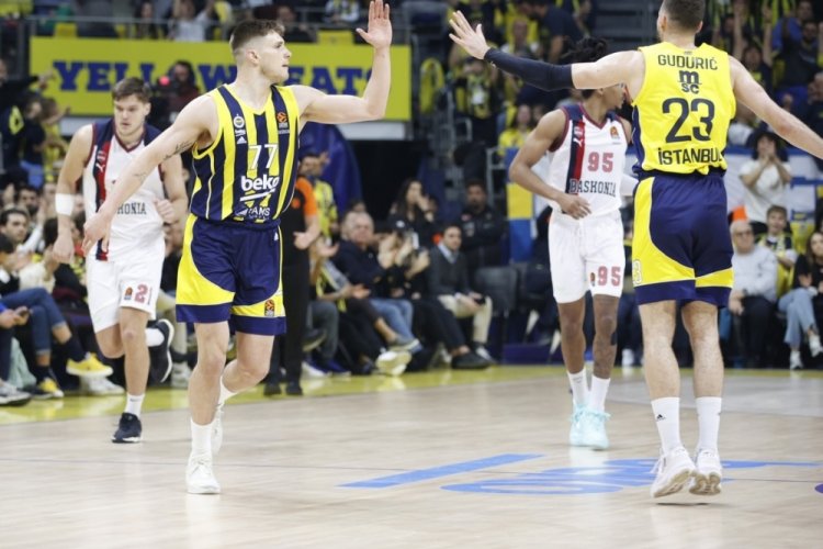 Fenerbah&ccedil;e Beko Baskonia Vitoria-Gasteiz'i 111-96 mağlup etti
