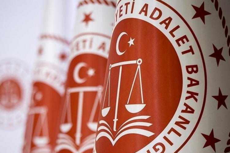 TBMM Genel Kurulunda 8. Yargı Paketi g&ouml;r&uuml;şmeleri s&uuml;r&uuml;yor
