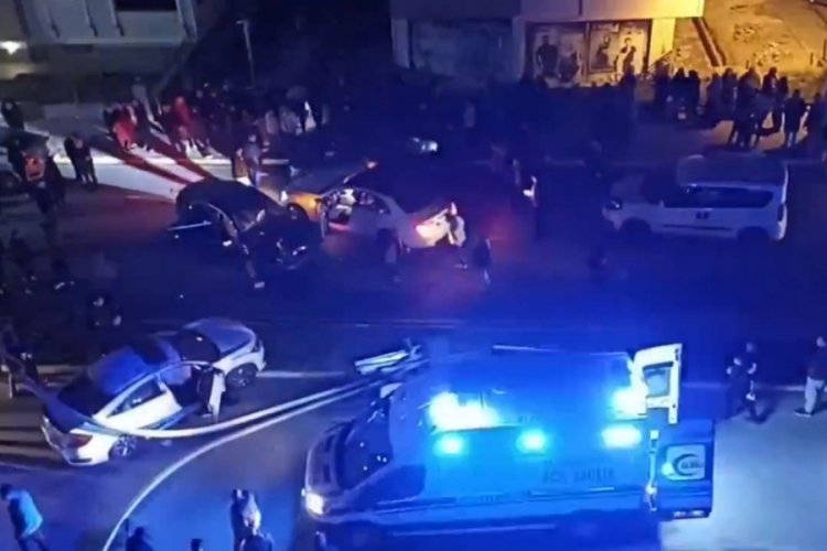 Tokat'ta 3 ara&ccedil; birbirine girdi: 5 yaralı