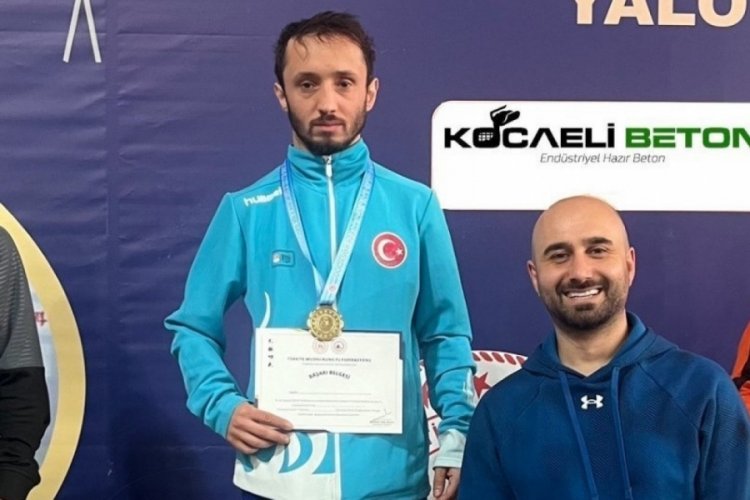 Wushu kungfu şampiyonasında birinci oldu