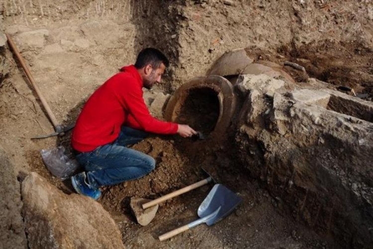 &Ccedil;anakkale'de &ccedil;ok sayıda &ccedil;ocuk mezarı tespit edildi!