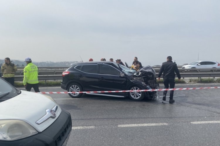 İstanbul E-5'te feci kaza: 1 &ouml;l&uuml;