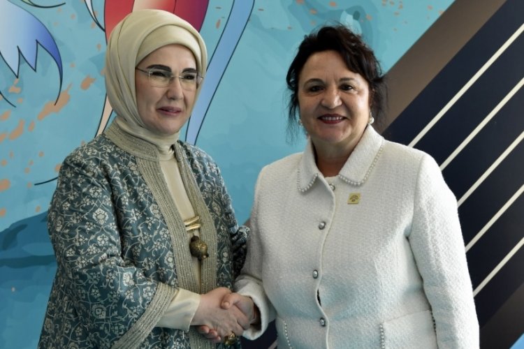 Emine Erdoğan, lider eşleriyle coğrafi işaretli &uuml;r&uuml;nler ve dokuma el sanatları sergisini gezdi