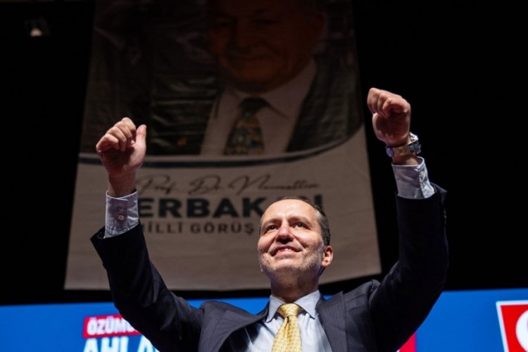 Yeniden Refah Partisi, İBB ve İstanbul il&ccedil;e başkan adaylarını tanıttı