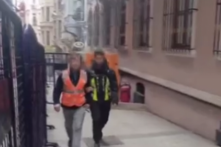 İstanbul'da 'değnek&ccedil;i' operasyonu