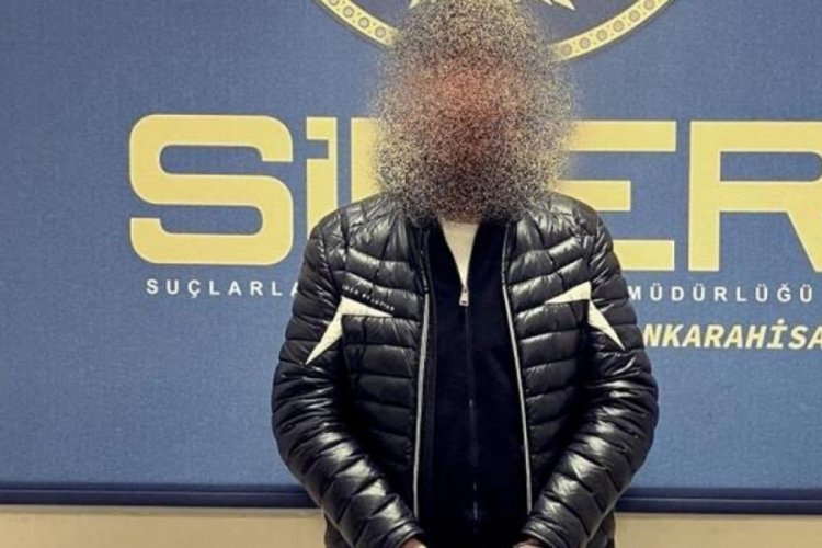Kendisi gibi &ouml;ğrenci olan arkadaşını 108 bin TL dolandırdı