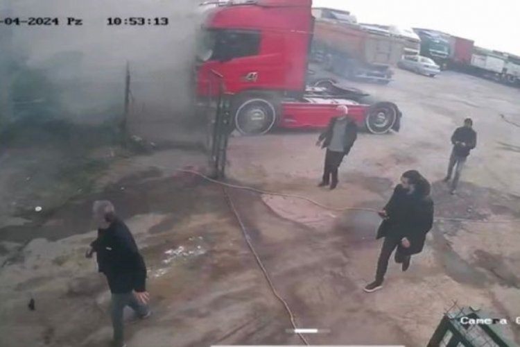İstanbul'da tanker patladı! 2 kişi hayatını kaybetti