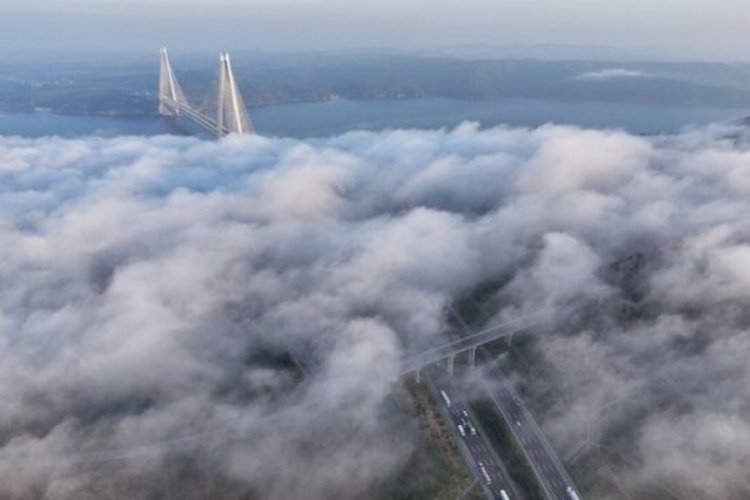 İstanbul'un kuzey ve y&uuml;ksek kesimlerinde sis etkili oldu