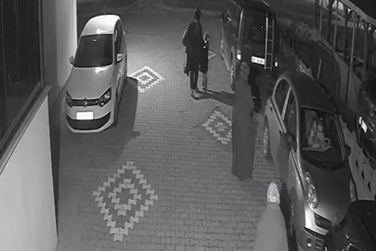 Balıkesir'de deprem paniği kamerada