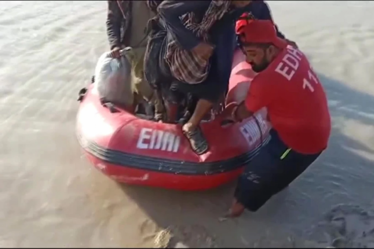 Pakistan'da şiddetli yağışlar sonucu en az 36 kişi hayatını kaybetti