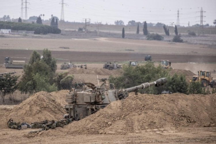 Hizbullah, İsrail askeri mevzilerine saldırılar d&uuml;zenlediğini duyurdu