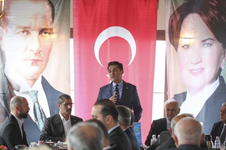 İYİ Parti İBB Başkan adayı Kavuncu, &Uuml;sk&uuml;dar'da ziyaretlerde bulundu