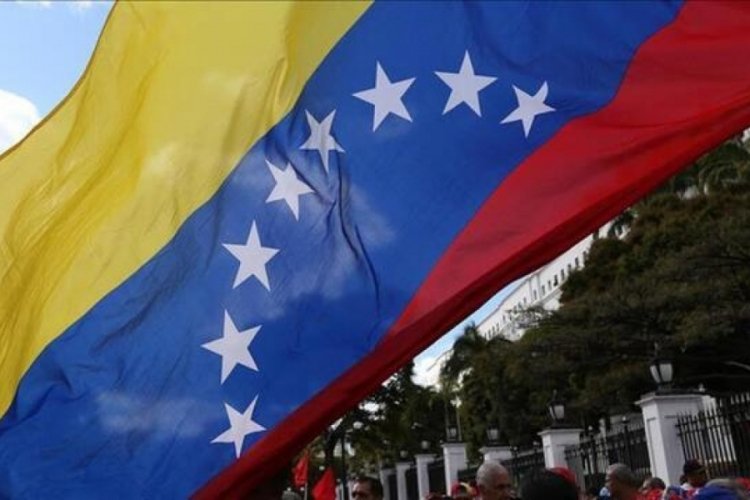 Venezuela'da devlet başkanı se&ccedil;imleri tarihi belli oldu