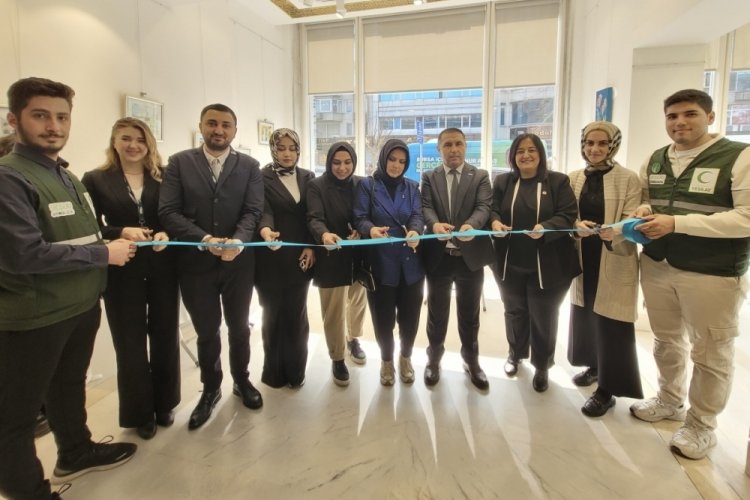 Bursa'da bağımlılıkla m&uuml;cadelenin sergisi