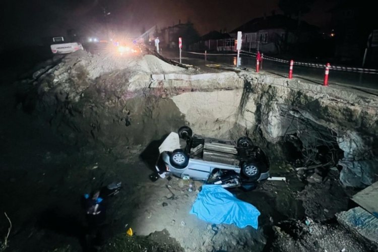 Isparta'da otomobil &ccedil;ukura u&ccedil;tu! 1 &ouml;l&uuml; 1 yaralı