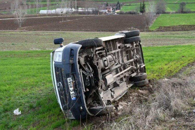 Samsun'da &ouml;ğrenci servisi devrildi! 19 yaralı