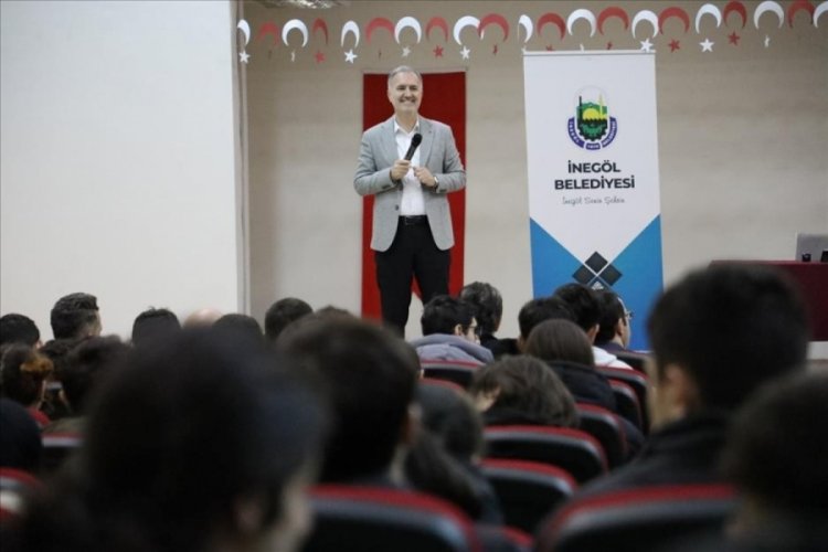 Başkan Taban gen&ccedil;lerle buluştu