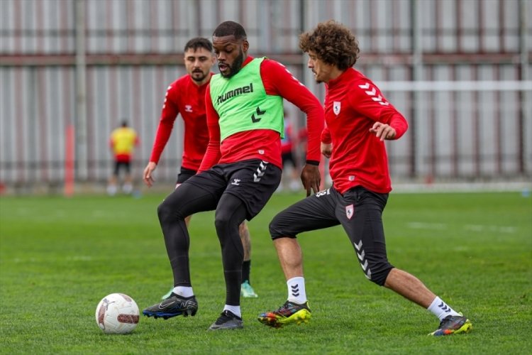 Samsunspor, MKE Ankarag&uuml;c&uuml; ma&ccedil;ının hazırlıklarına devam etti