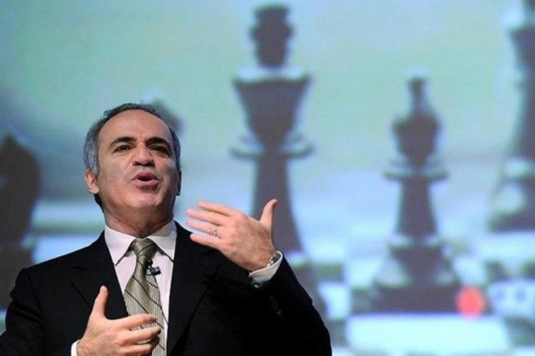 Rusya, efsane satran&ccedil;&ccedil;ı Kasparov'u ter&ouml;rist listesine aldı!