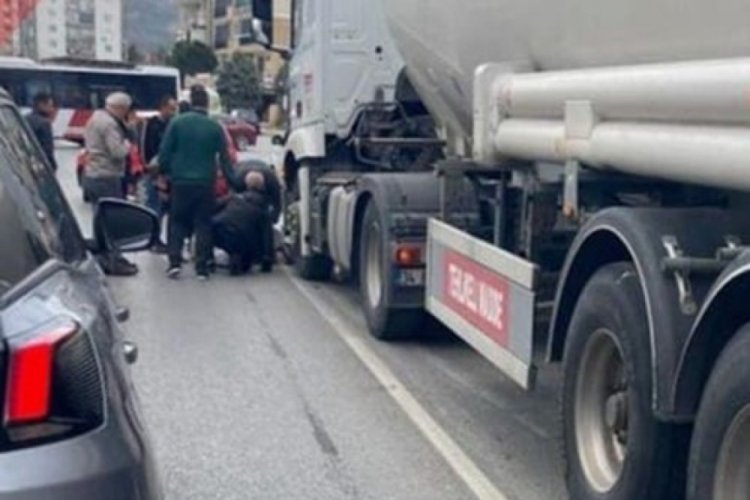 İzmir'de 1 kişinin &ouml;ld&uuml;ğ&uuml; kazada tır s&uuml;r&uuml;c&uuml;s&uuml; adli kontrolle serbest