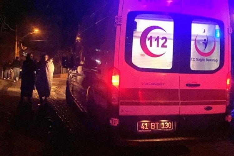 Madde bağımlısı şahıs ailesinin yaşadığı daireyi kundakladı!