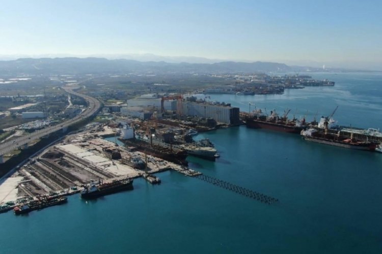 Limanlarda elle&ccedil;lenen konteynerlerde rekor artış