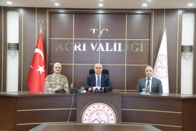 Ağrı'da g&uuml;venlik toplantısı yapıldı