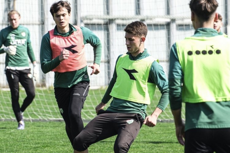 Bursaspor'da Serik Belediyespor ma&ccedil;ı hazırlıkları başladı