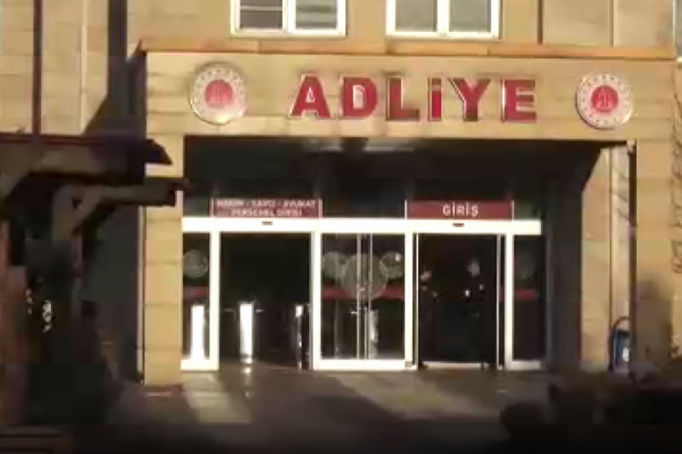 Kahramanmaraş'ta dolandırıcılık yapan 16 ş&uuml;pheli adliyede