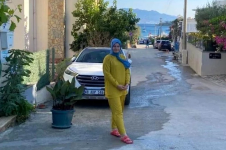 Bir kadın evde kanlar i&ccedil;inde &ouml;l&uuml; bulundu