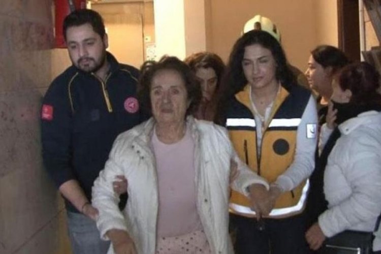 Alzaymır hastası kadın yemek pişirmek istedi, yangın &ccedil;ıktı