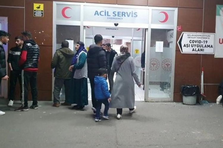 Diyarbakır'da kuzenlerin kavgası kanlı bitti: 1 &ouml;l&uuml;, 2 yaralı