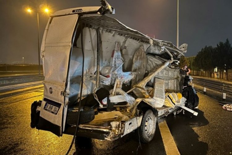 TEM'de TIR'a &ccedil;arpan panelvan ikiye b&ouml;l&uuml;nd&uuml;