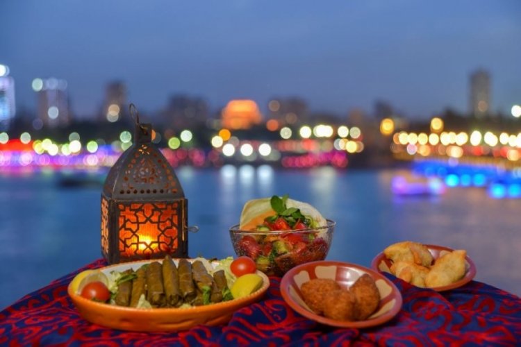 Sahurda ve iftarda ne yememeli? Diyetisyen uyardı!