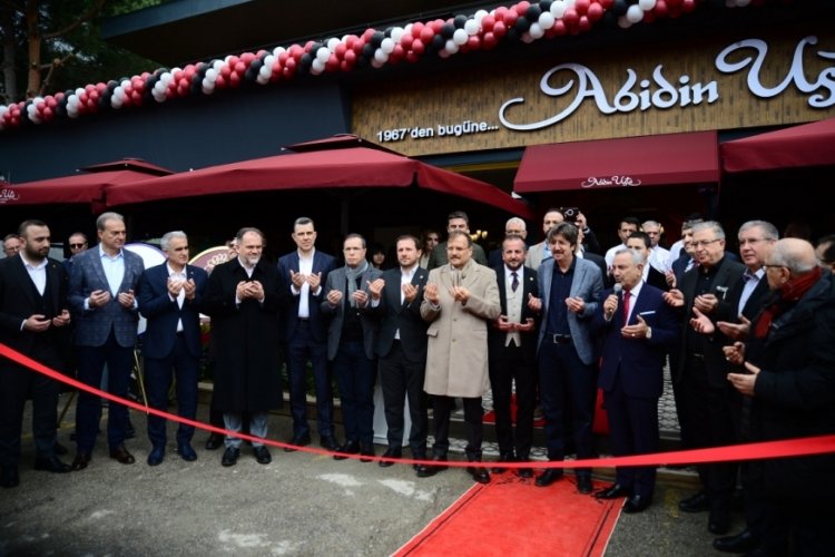 Abidin Usta'nın yeni şubesi &uuml;niversite kamp&uuml;s&uuml;nde a&ccedil;ıldı