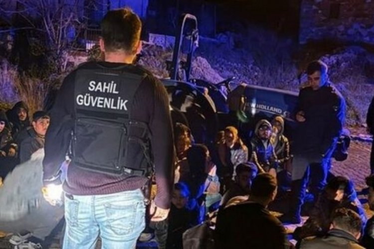 İzmir a&ccedil;ıklarında 47 d&uuml;zensiz g&ouml;&ccedil;men yakalandı