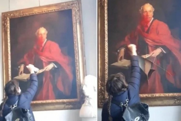 110 yıllık tarihi tablo par&ccedil;alandı
