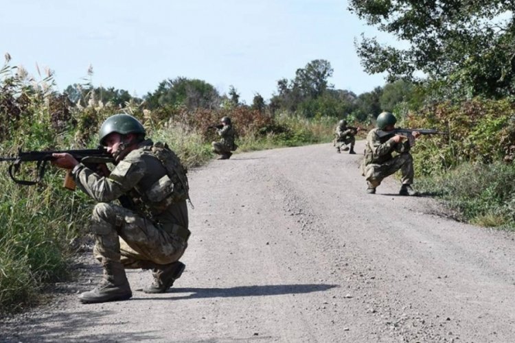 Yunanistan'a ka&ccedil;maya &ccedil;alışan 14 ter&ouml;rist yakalandı