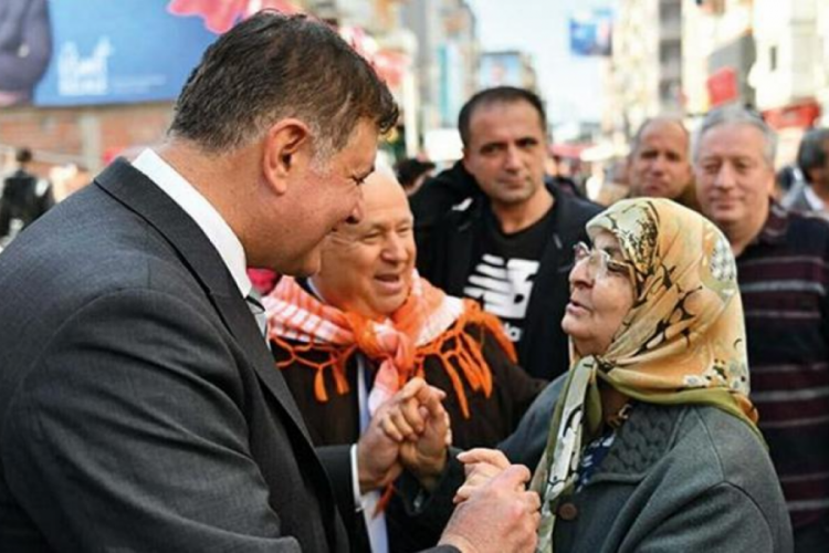 İzmir BBB adayı Cemil Tugay: İzmir'de farklı bir belediyecilik modelini ortaya koyacağız