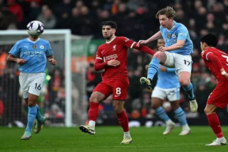Liverpool ve Manchester City, puanları paylaştı