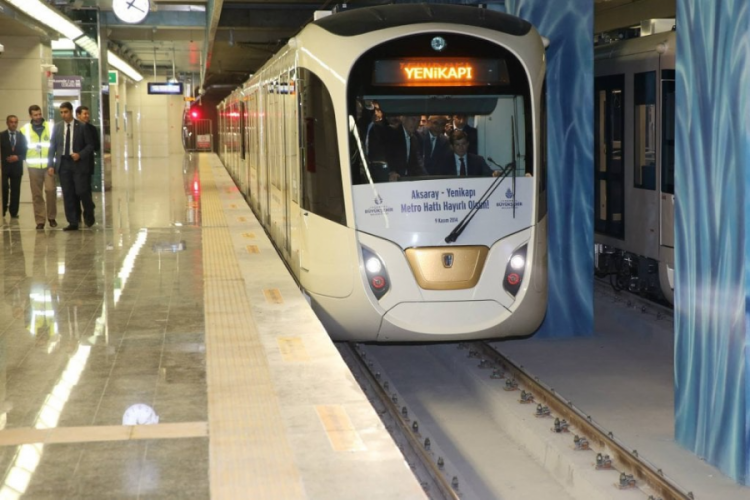 İstanbul'da metro seferlerine Ramazan d&uuml;zenlemesi yapıldı